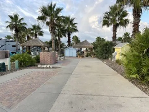 623_4919_1200px-480x360